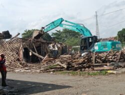 Pemkab Pangandaran Bongkar Pasar Wisata, Siapkan Lahan Parkir Terpadu Dukung Kawasan Pantai