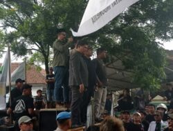 Ribuan Penambang Rakyat Minta Legalitas IPR, DPC APRI Geruduk ESDM Tasikmalaya
