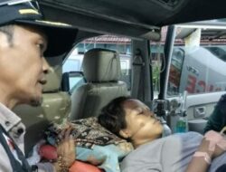 Kepala Desa Cimanuk Anhar Tunjukkan Empati, Rutin Antar Warga Sakit dan Sambangi Lansia