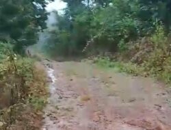 Aksi Kritik Jalan Rusak di Hari Kemerdekaan: Warga Dusun Ciranca Tuntut Pemerintah Segera Bertindak