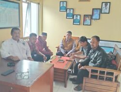 Kades Pamoyanan Tekankan Pentingnya Laporan Berkala Kondisi Wilayah Kepada Para Kadus.