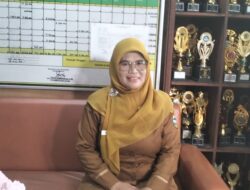 Imas Jubaedah Spd Kasek SDN 1 Cibahayau.  Terkait Mundurnya Komite SDN Cibahayu 1 Itu Ada Kesalah Pahaman Atau Mis Komunikasi