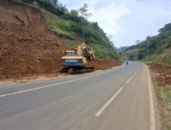 Respons Cepat UPTD Alkal Atasi Kendala Alat Berat, Jalur Cisinga Kembali Bisa Dilalui