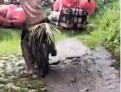 TANJAKAN PARIGI DESA NAGROG: OJEG PALANG PEJUANG CARI NAFKAH DI RAMADHAN 1447 H, JALAN BELUM MERDEKA