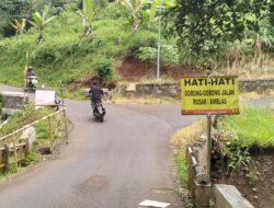 Masyarakat Khawatir Terjadi Kecelakaan Akibat Jembatan Tak Kunjung di Perbaiki