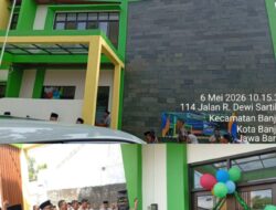 Peresmian dan Gunting Pita Gedung Kantor KUA Kecamatan Banjar Kota Banjar*
