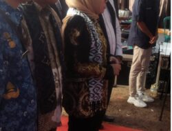 LUAR BIASA WISUDA ANGKATAN KE-2 STIT LAKBOK: MERAIH KESUKSESAN DARI TENGAH SAWAH